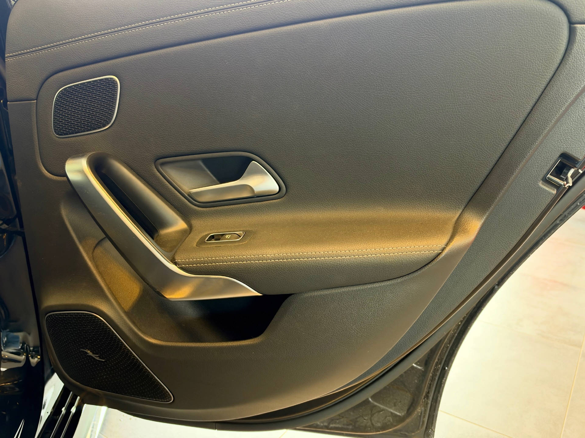 MERCEDES-BENZ A 45 S AMG 4matic+-image-18
