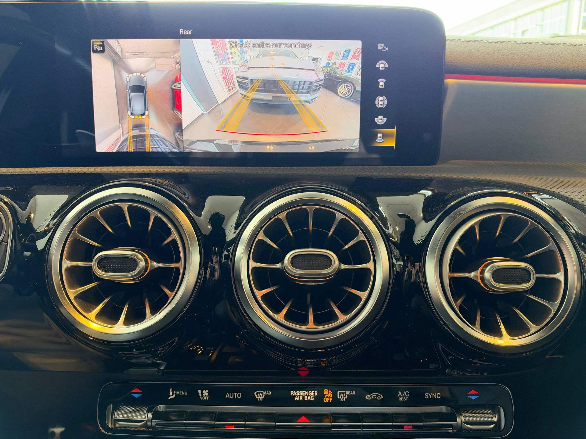 MERCEDES-BENZ A 45 S AMG 4matic+-image-14
