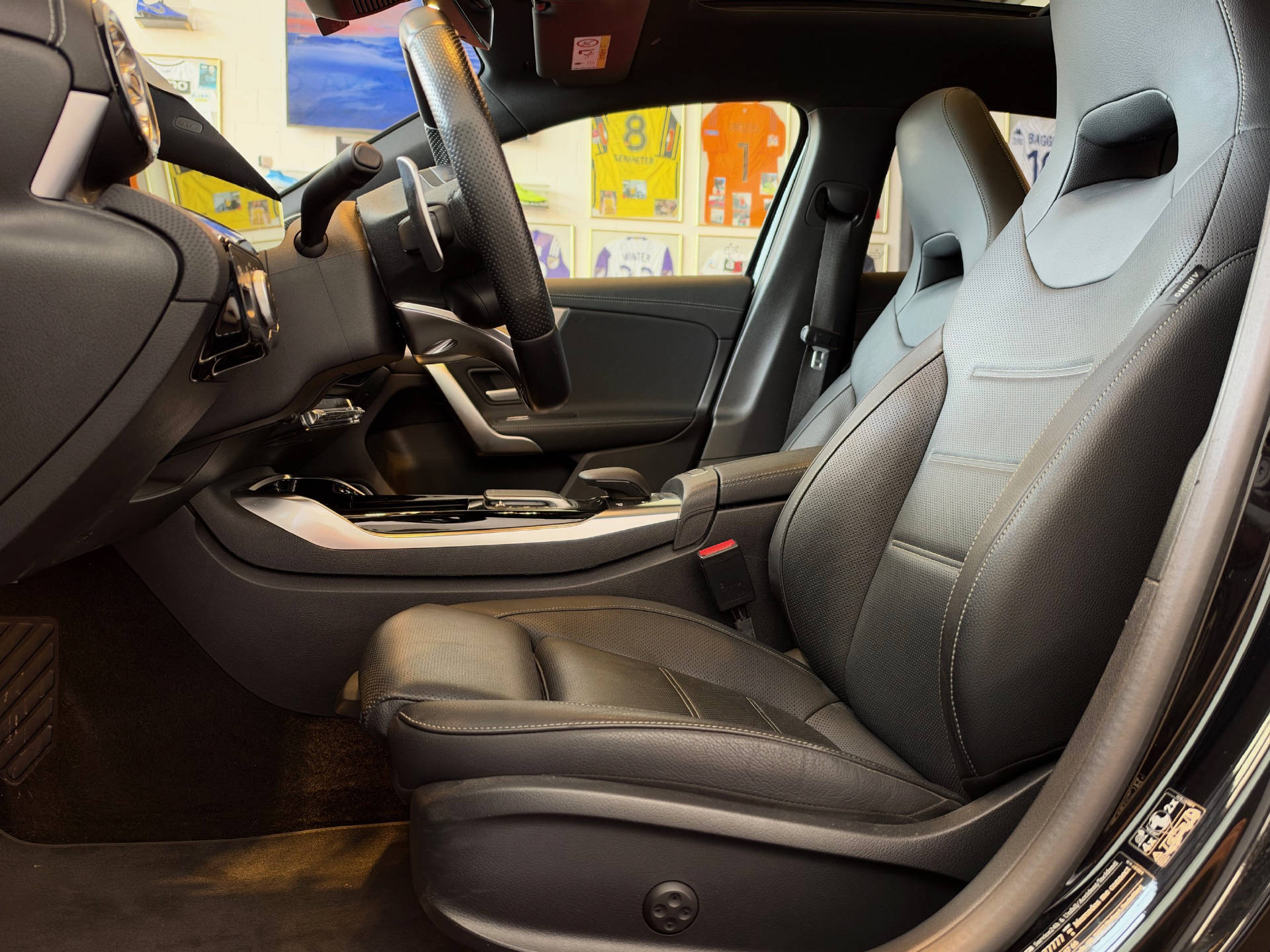 MERCEDES-BENZ A 45 S AMG 4matic+-image-7