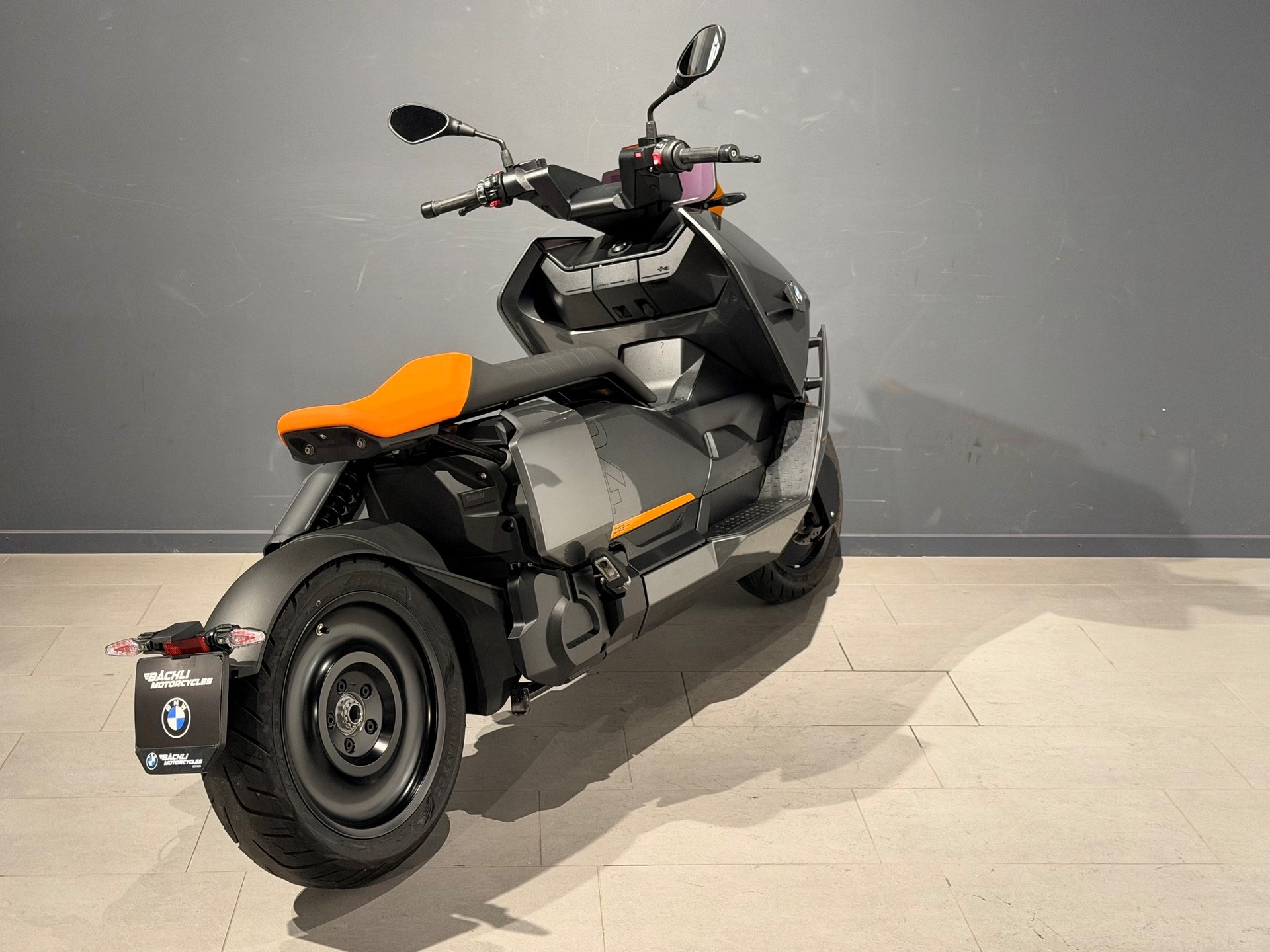 BMW CE 04-image-5
