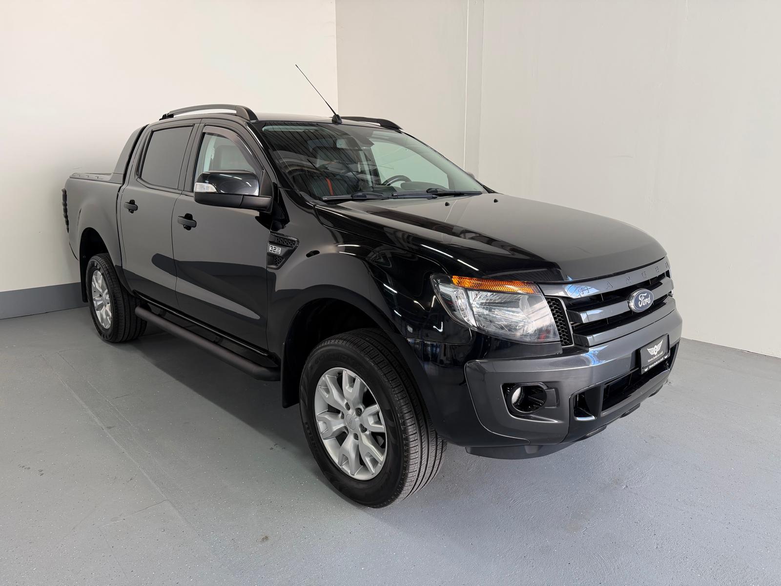 FORD Ranger Wildtrak 3.2 TDCi 4x4 A-showroom-element-1