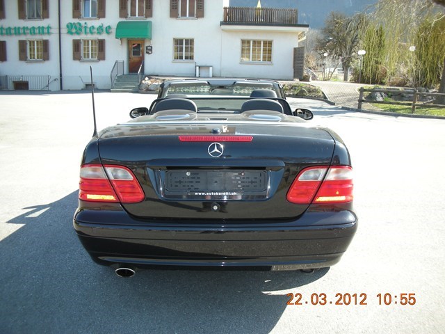 MERCEDES-BENZ CLK 320 Avantgarde Automatic-image-2