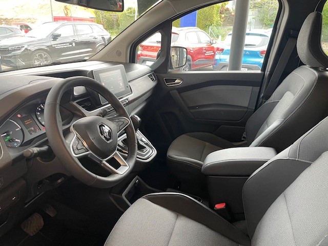 RENAULT Kangoo E-Tech EV45 22kW Techno-image-8