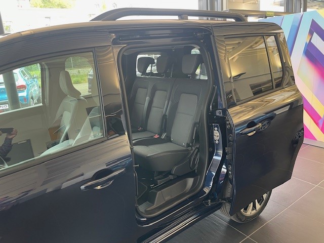 RENAULT Kangoo E-Tech EV45 22kW Techno-image-11