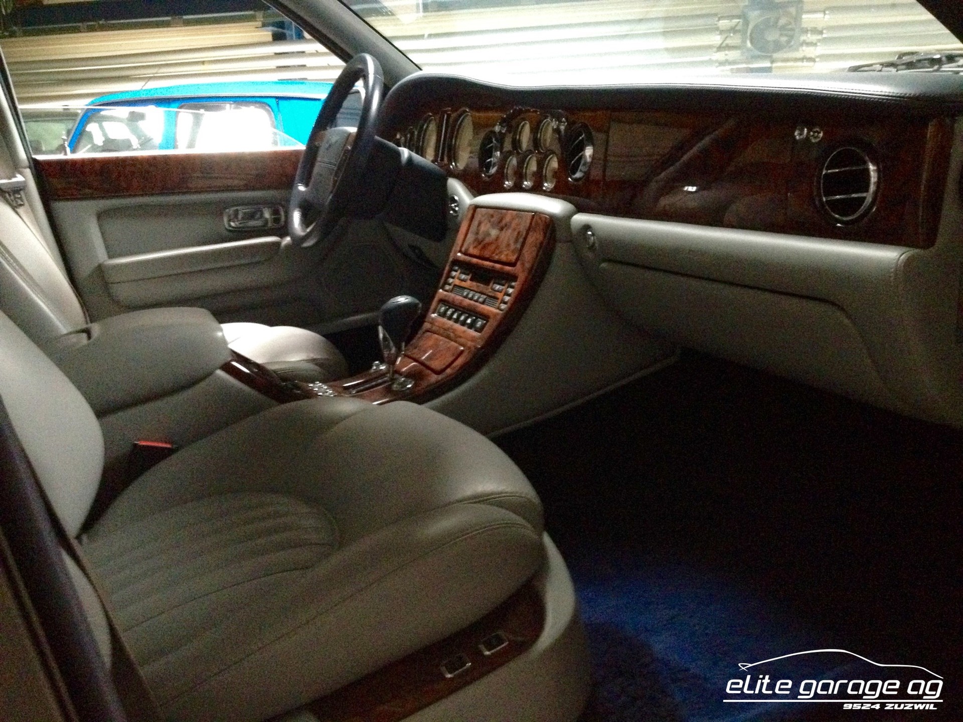 BENTLEY Arnage Green Label-image-9