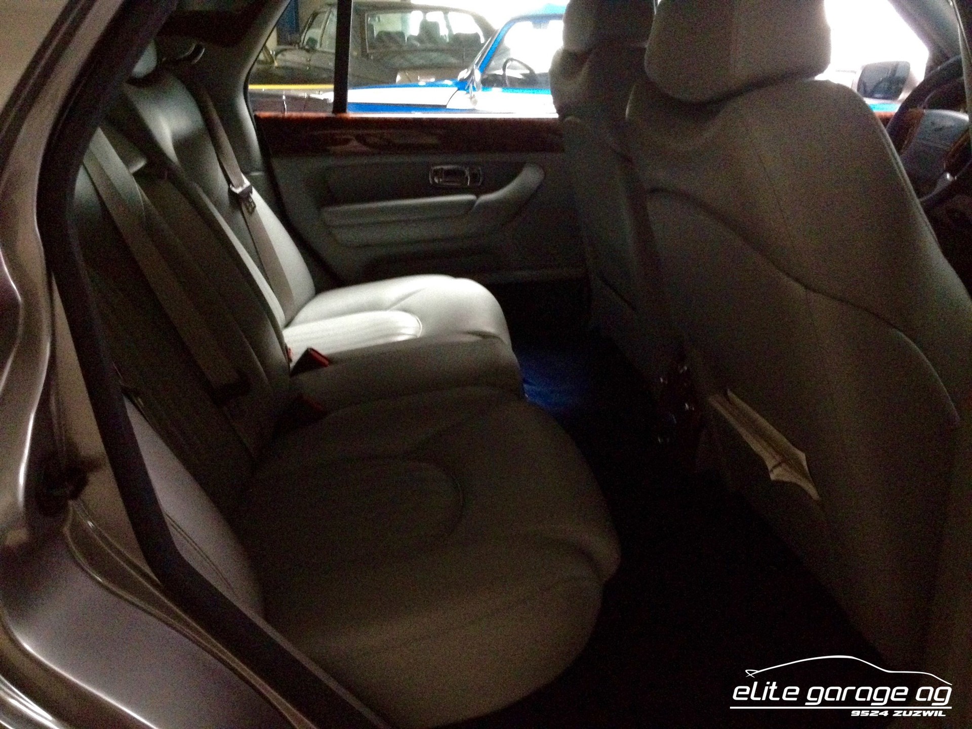 BENTLEY Arnage Green Label-image-12