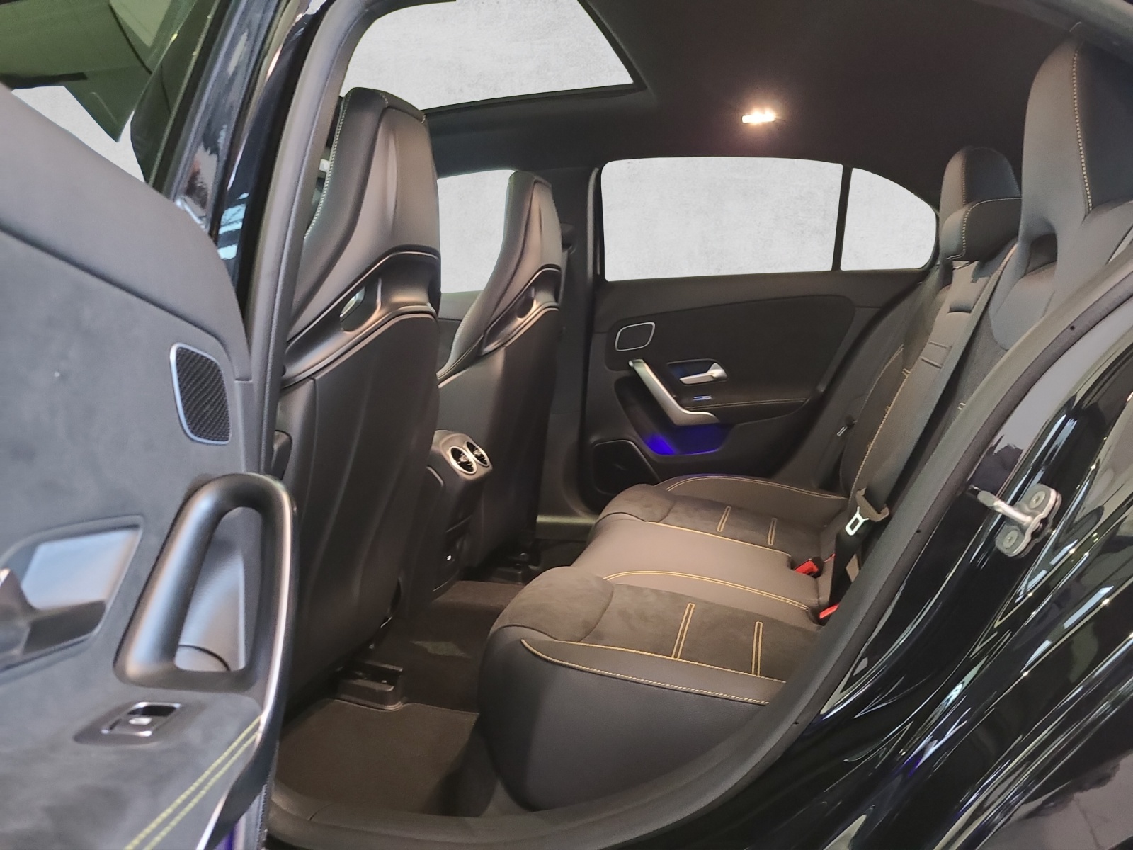 MERCEDES-BENZ A AMG 45 S 4Matic+ 8G-DCT-image-10