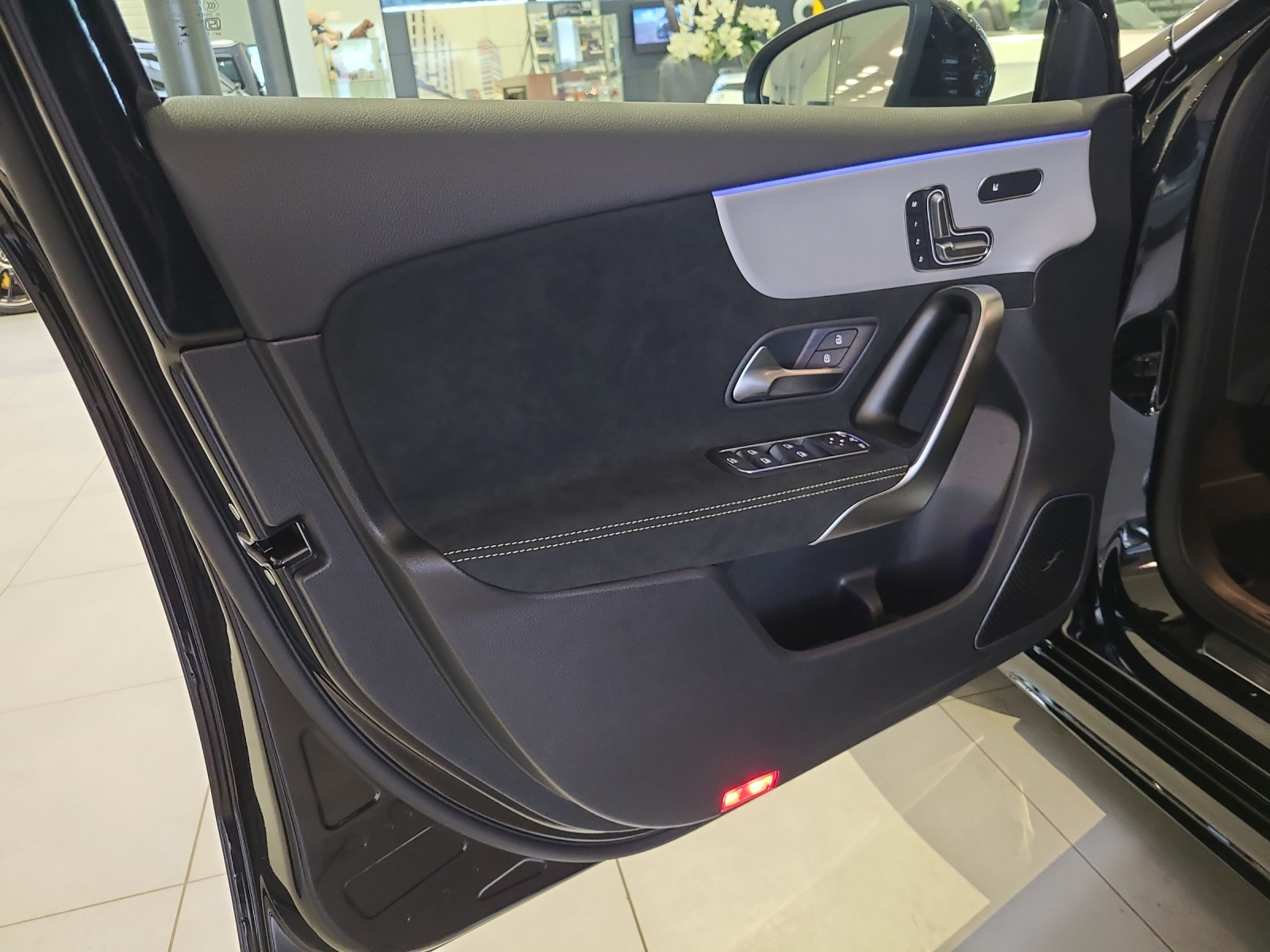 MERCEDES-BENZ A AMG 45 S 4Matic+ 8G-DCT-image-8
