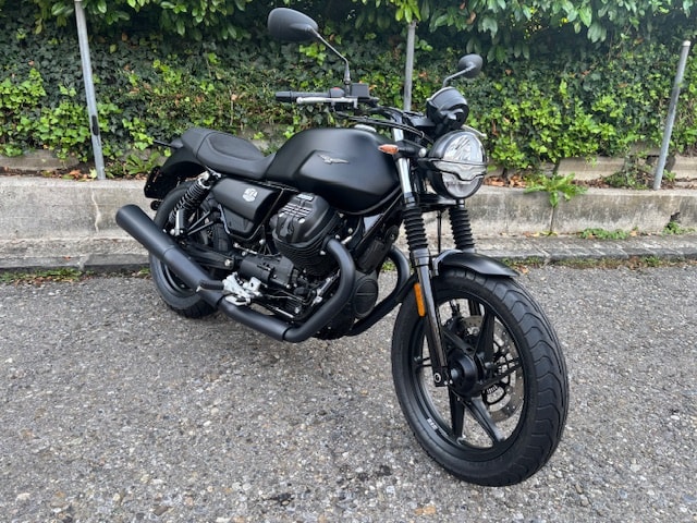MOTO GUZZI V7 IV 850 Stone-image-2