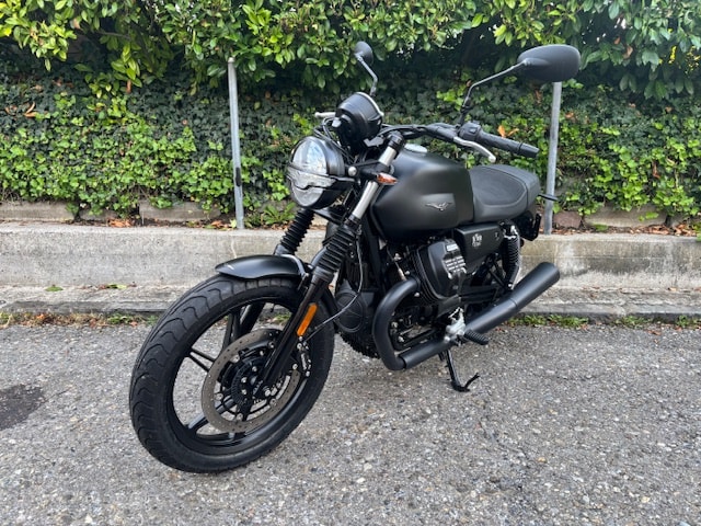 MOTO GUZZI V7 IV 850 Stone-image-1
