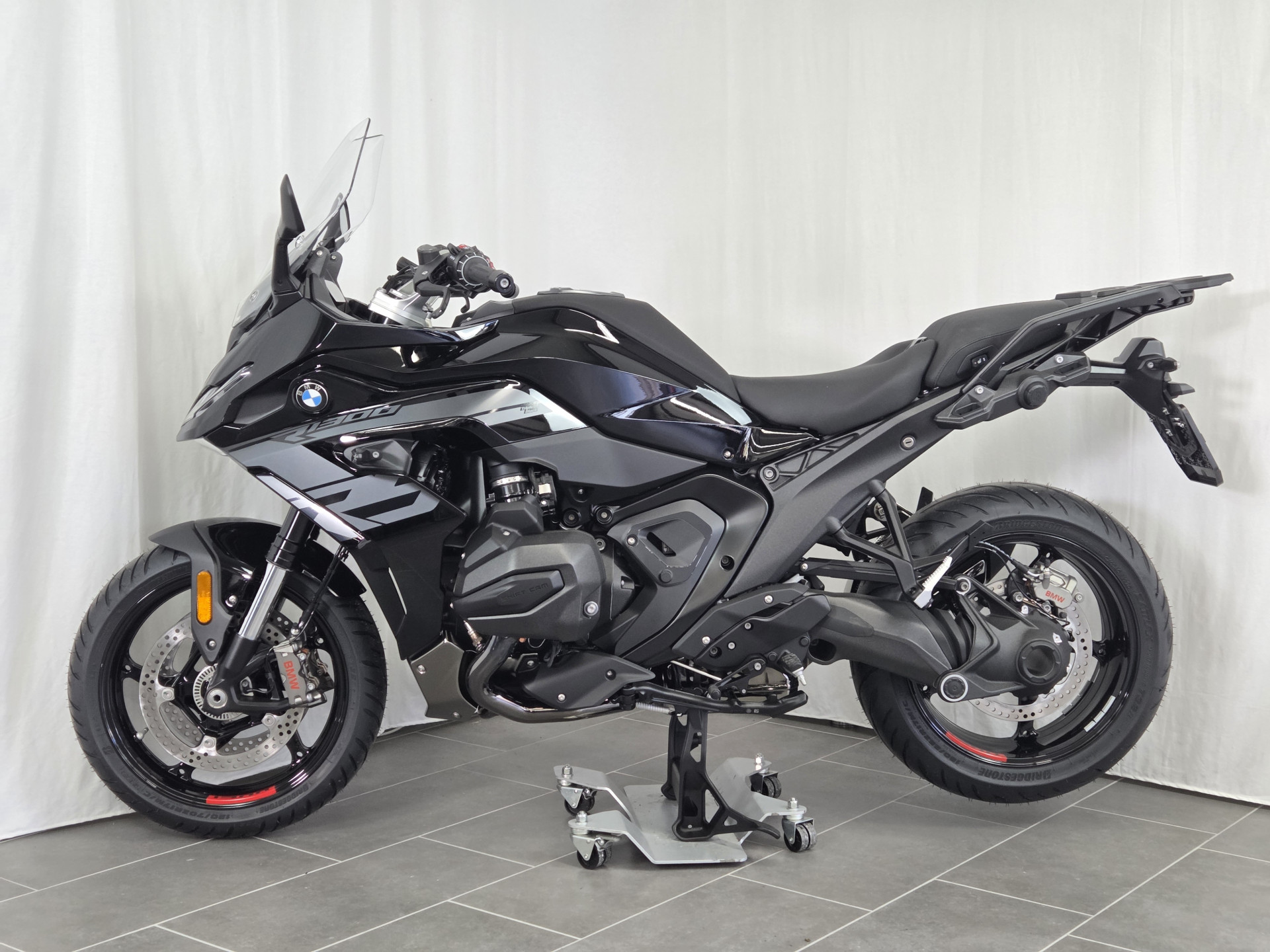 BMW R 1300 RS Triple Black Boxer-Prämie CHF -1'500 für Verträge bis 30.09.26-image-3