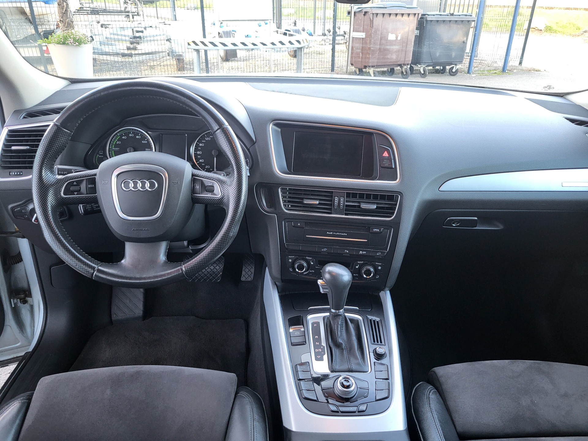 AUDI Q5 2.0 TFSI hybrid quattro tiptronic-image-9