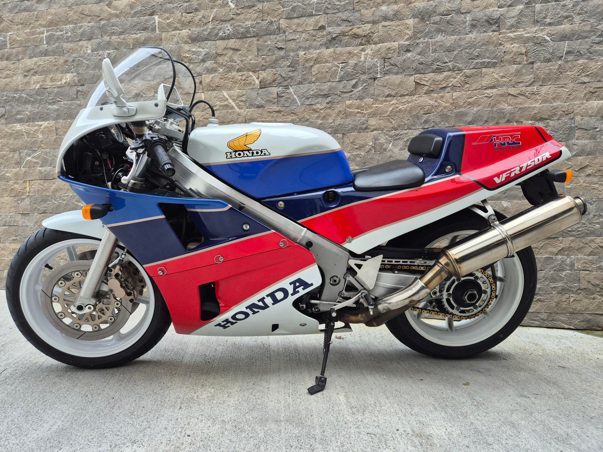 HONDA VFR 750 R-image-2