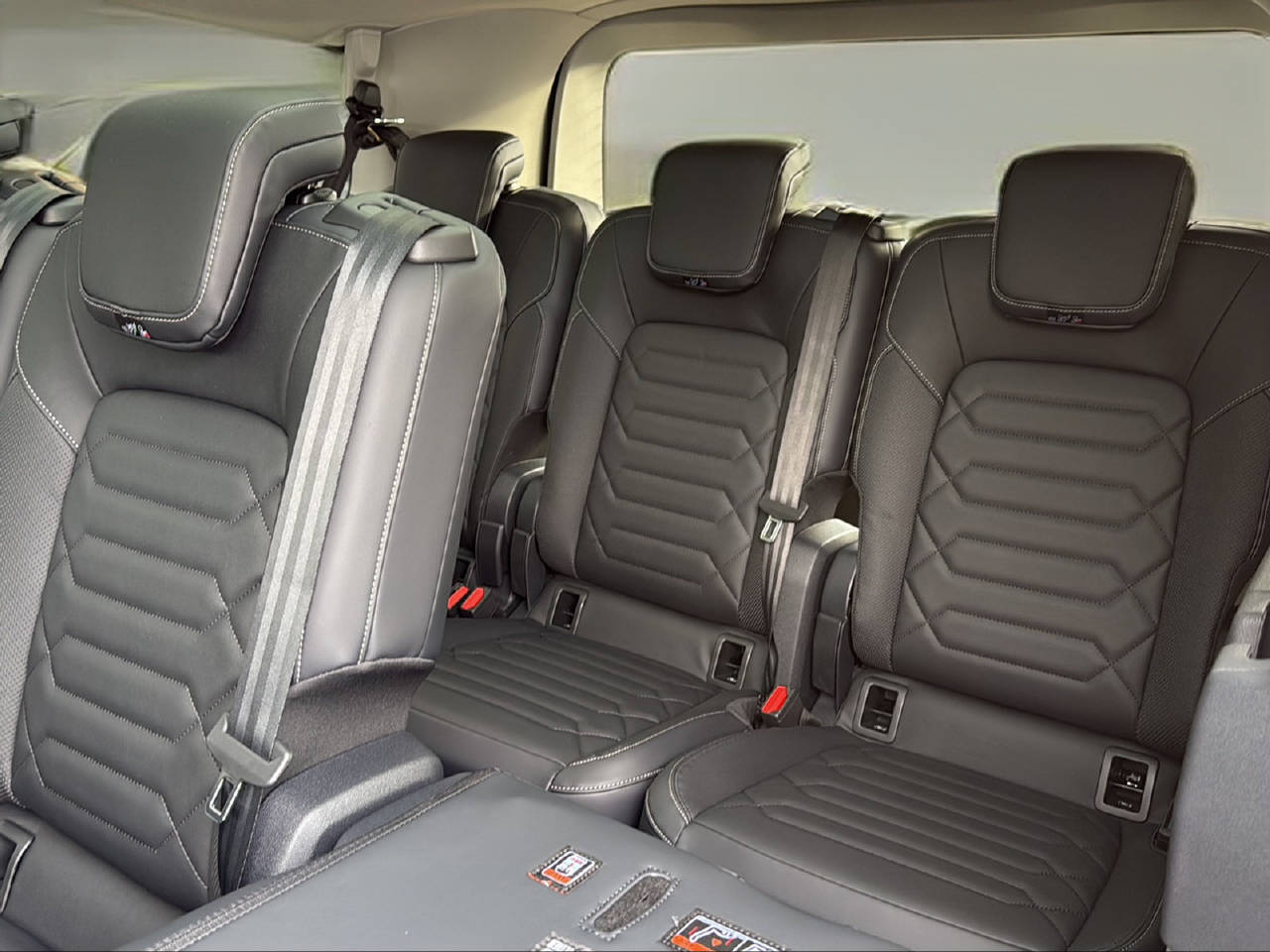 FORD Tourneo Custom 320 L1 2.0 EcoBlue 170 Titanium X-image-12