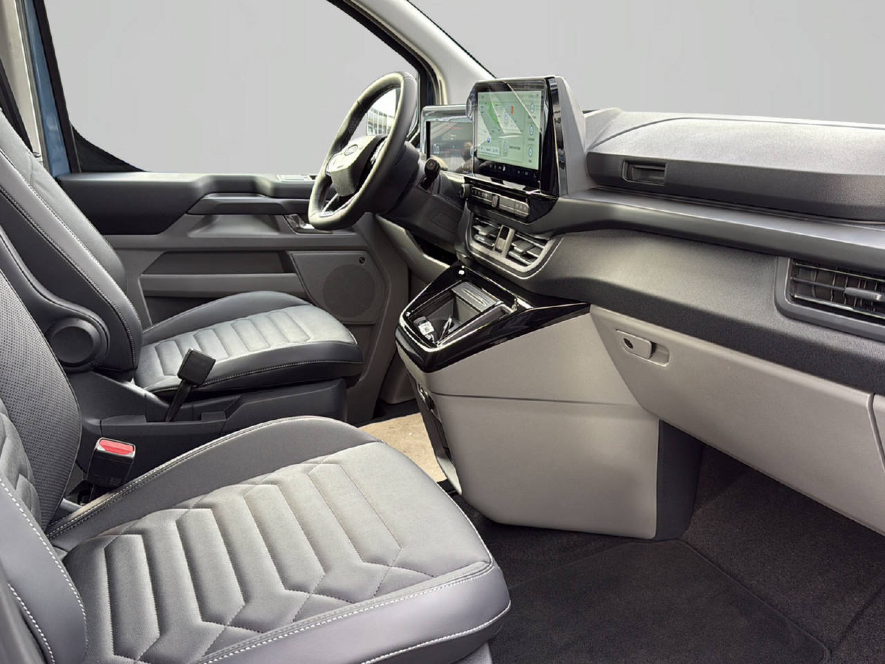 FORD Tourneo Custom 320 L1 2.0 EcoBlue 170 Titanium X-image-10