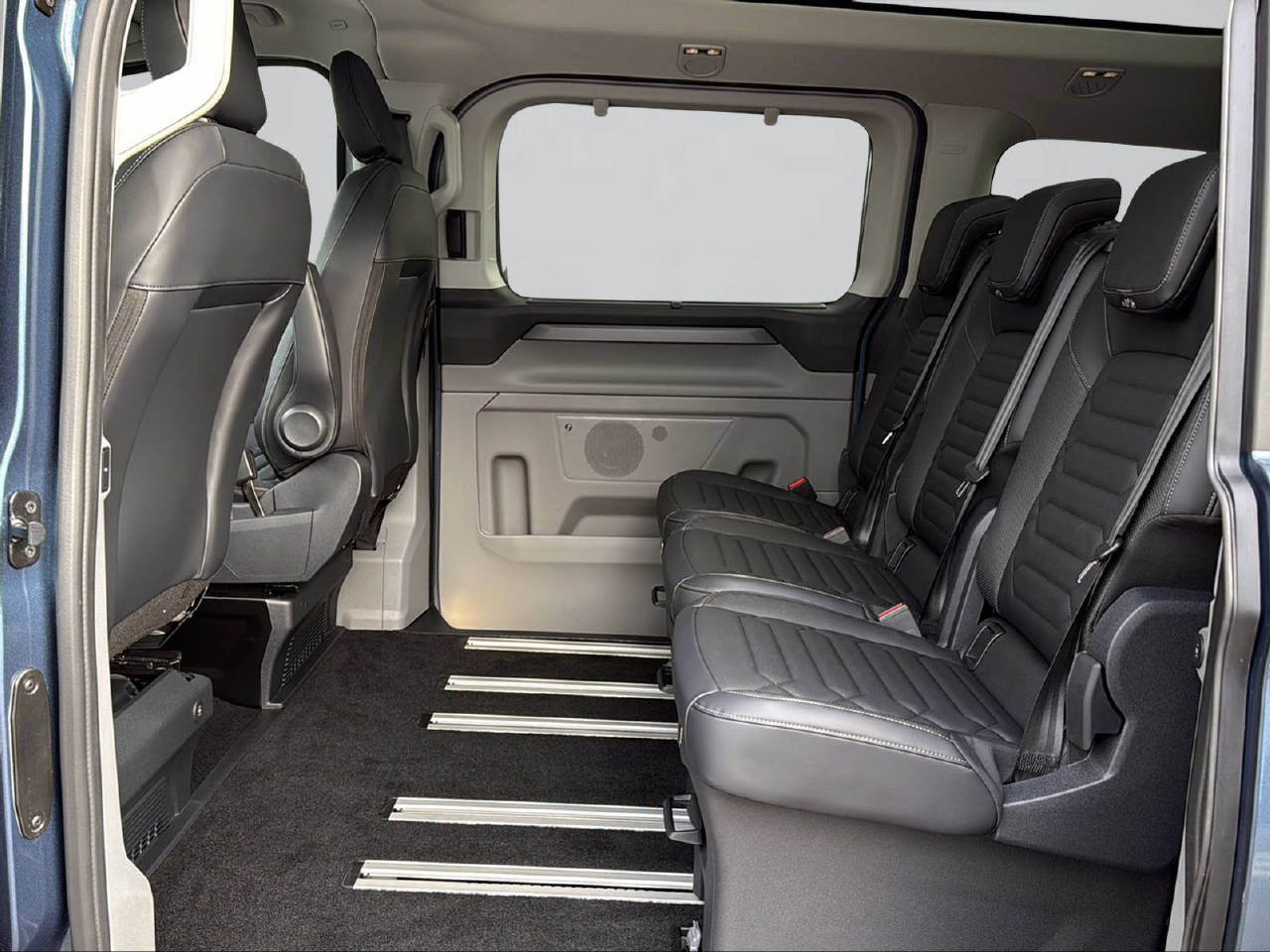 FORD Tourneo Custom 320 L1 2.0 EcoBlue 170 Titanium X-image-11