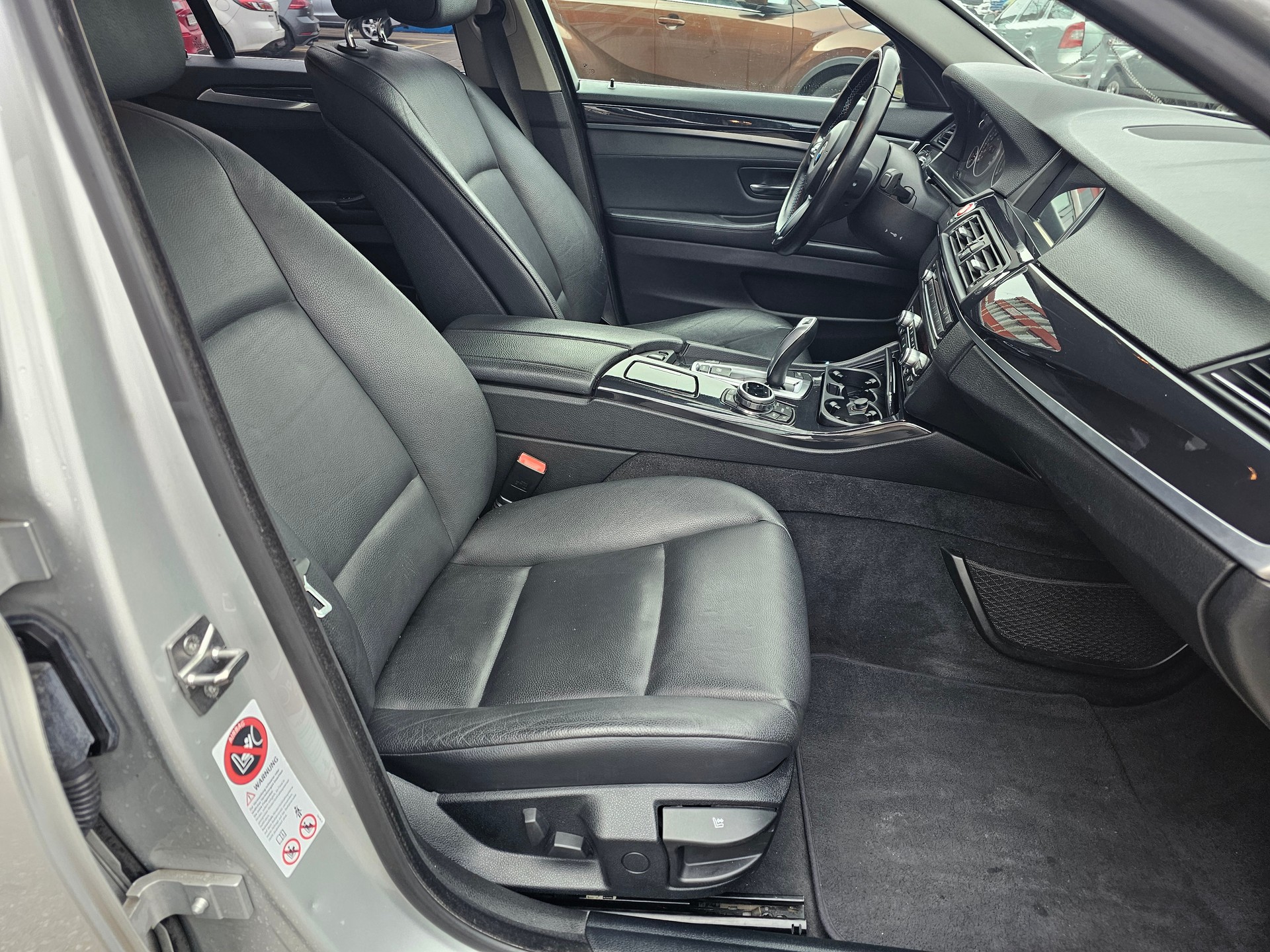 BMW 520d Steptronic-image-12