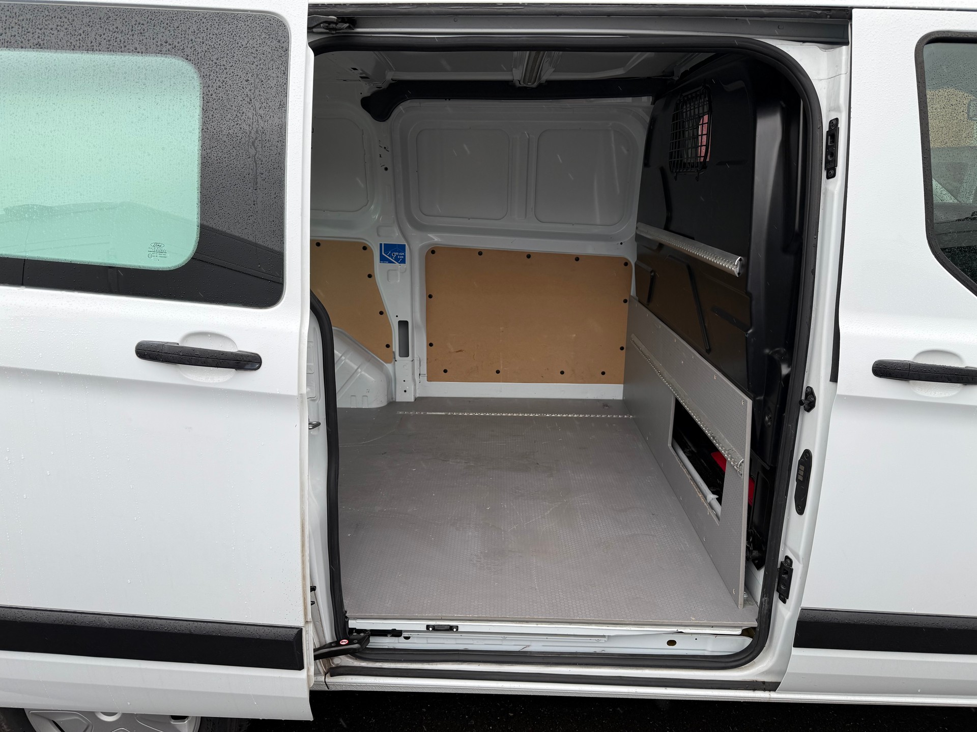 FORD Transit Custom Van 320 L1H1 Trend-image-3