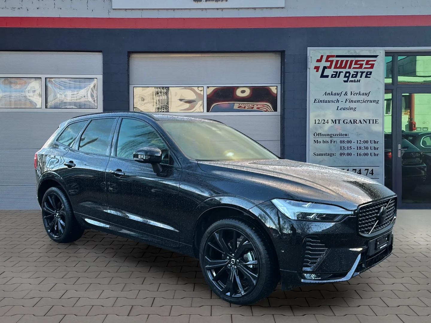 VOLVO XC60 B5 Benzin Mild Hybrid AWD Ultra Dark Geartronic mit AHK & Panoramadach & 5J Werksgarantie-showroom-element-1