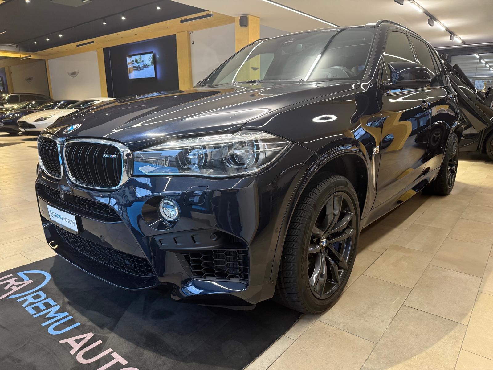 BMW X5M Edition Black Fire Steptronic-showroom-element-2