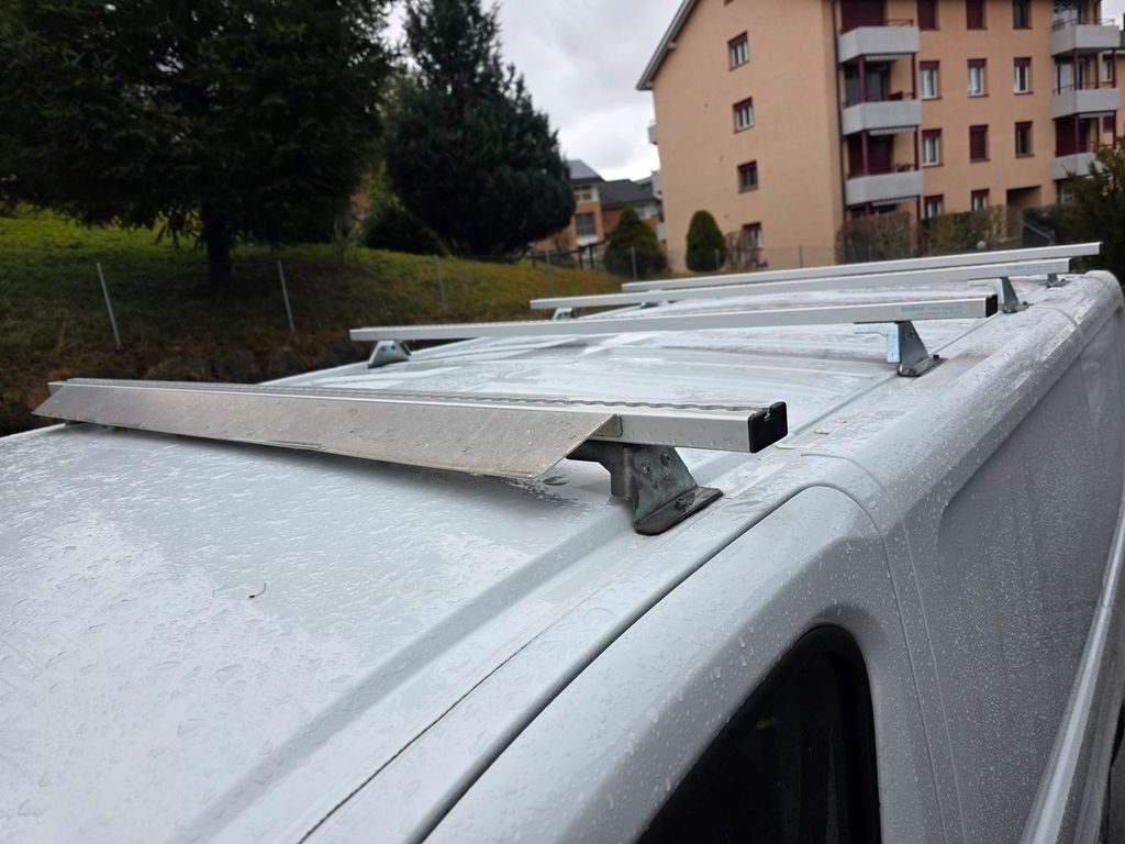RENAULT Trafic 2.0 Energy dCi 120 3.0t Business L1H1-image-3