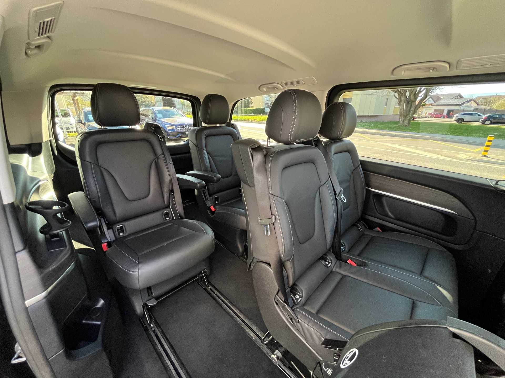 MERCEDES-BENZ V 250 d lang Avantgarde 4Matic FACELIFT-image-16