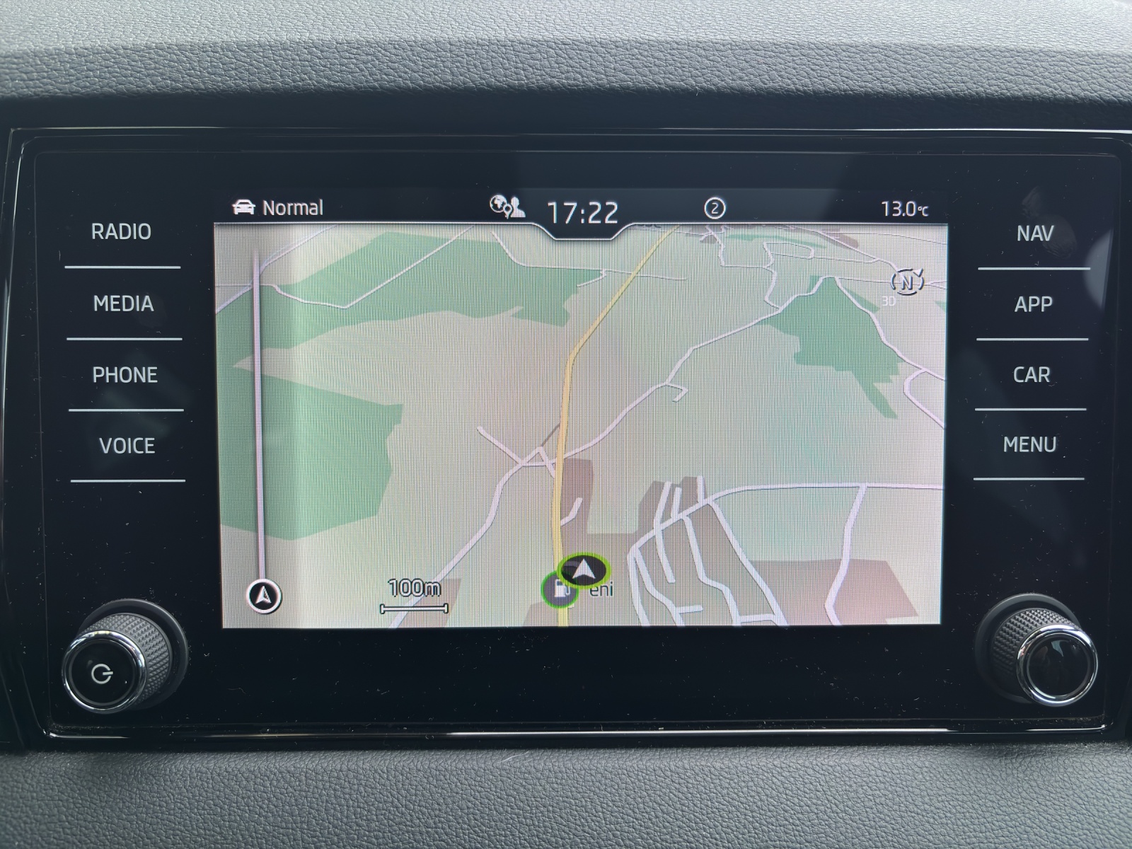 SKODA New Karoq 2.0 TSI SportLine 4x4 DSG mit Panorama-Ausstell-/Schiebedach-image-20