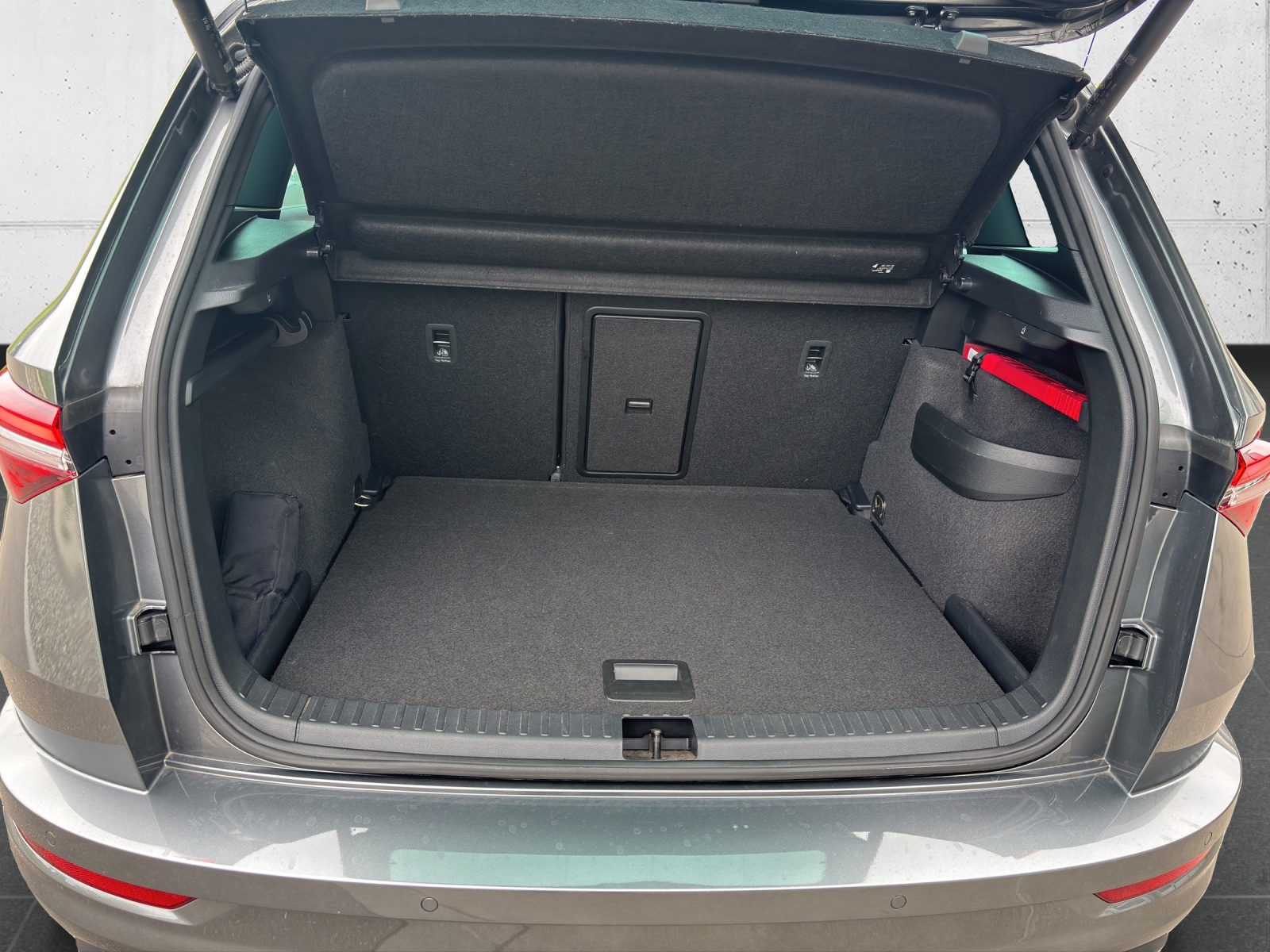 SKODA New Karoq 2.0 TSI SportLine 4x4 DSG mit Panorama-Ausstell-/Schiebedach-image-7