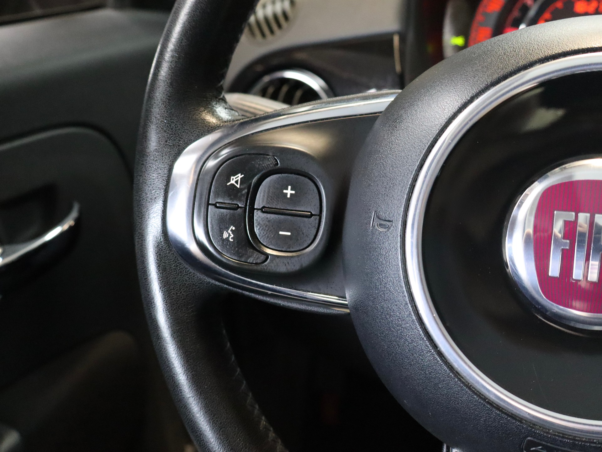 FIAT 500 0.9 T TwinAir S-image-6