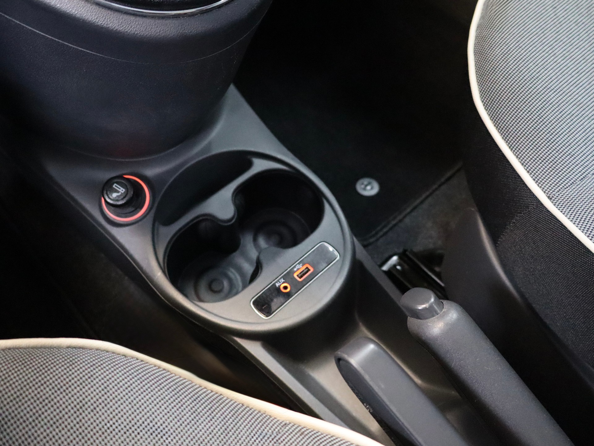 FIAT 500 0.9 T TwinAir S-image-11