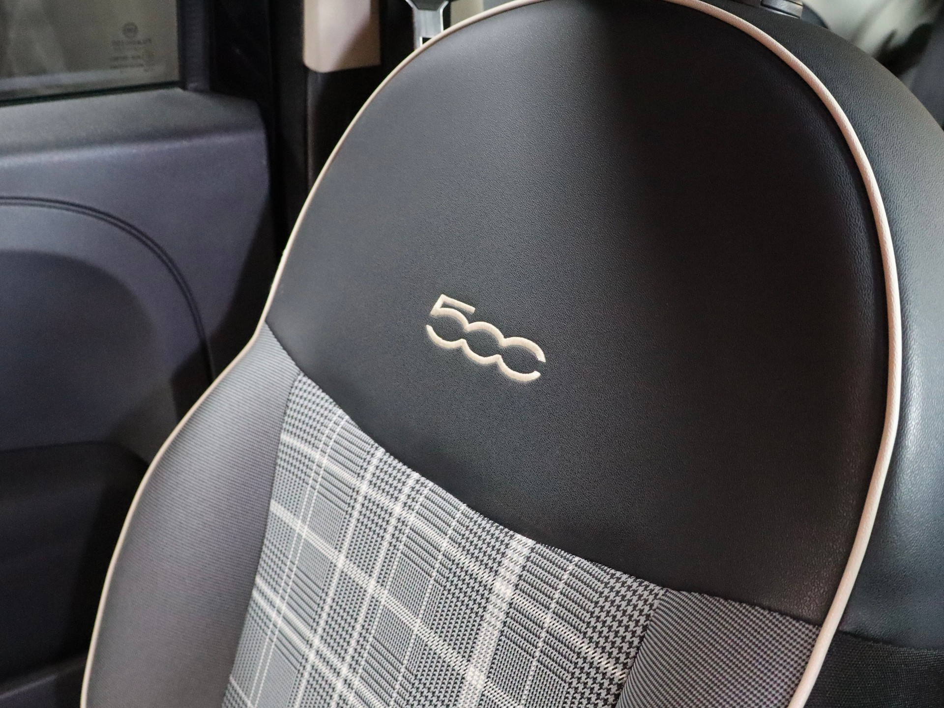 FIAT 500 0.9 T TwinAir S-image-12