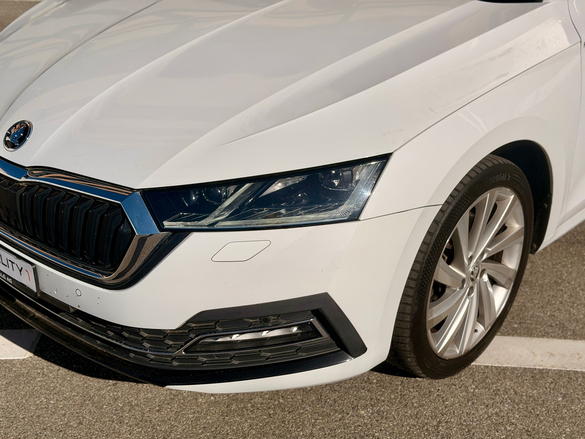 SKODA Octavia Combi 2.0 TDI DSG Style 4x4-image-5