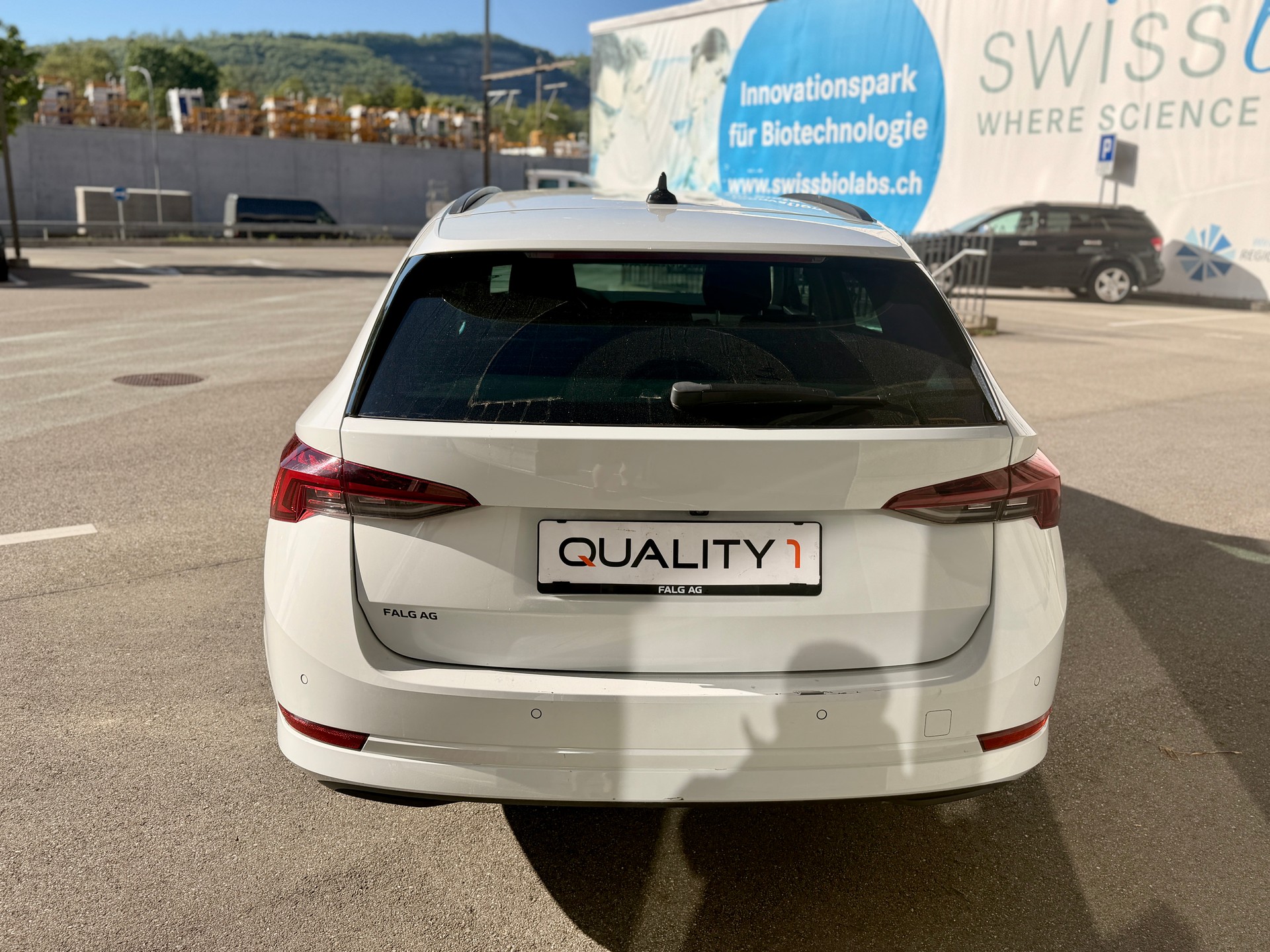 SKODA Octavia Combi 2.0 TDI DSG Style 4x4-showroom-element-3