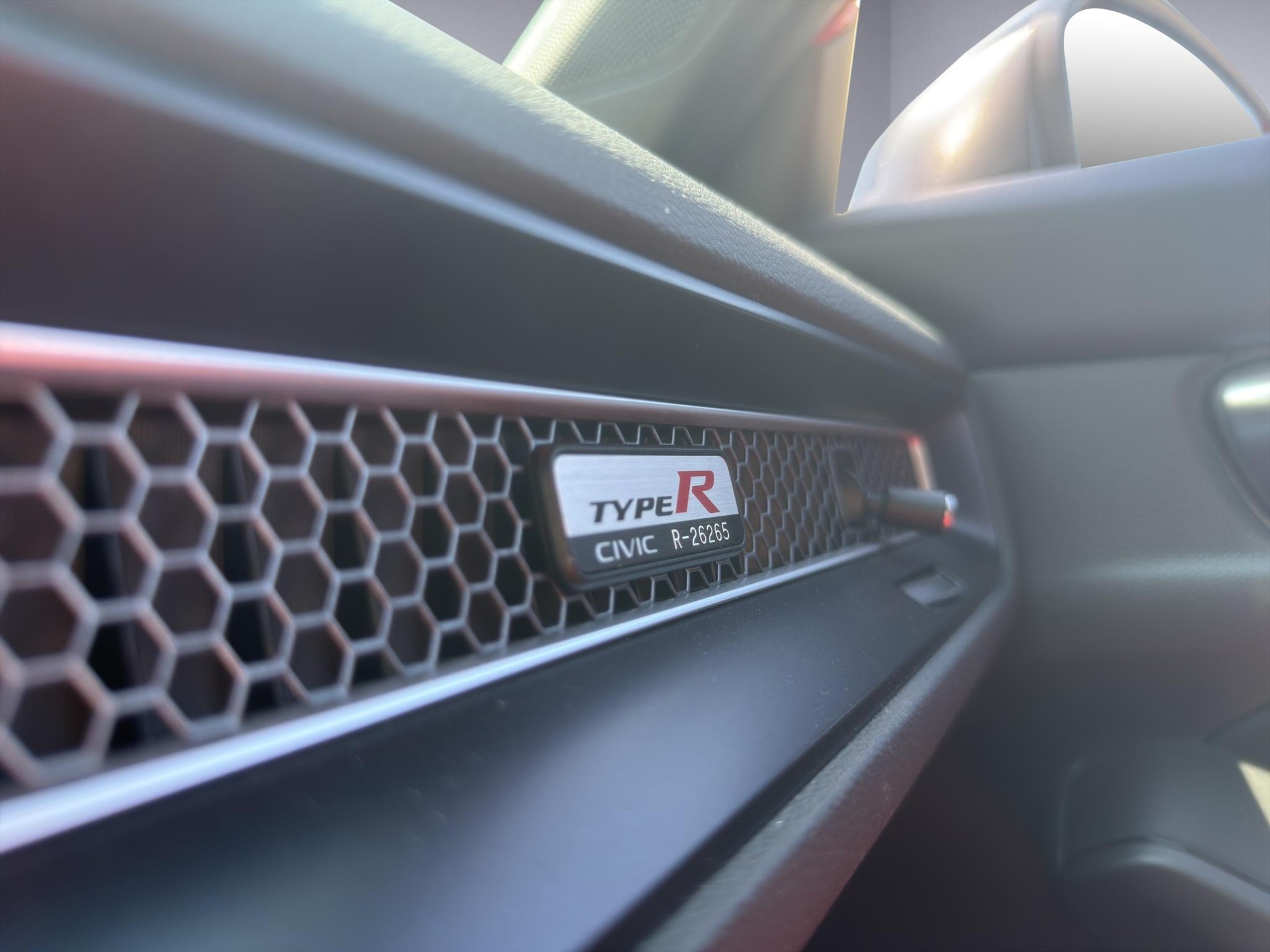 HONDA Civic 2.0 VTEC Type R 50th Anniversary-image-14