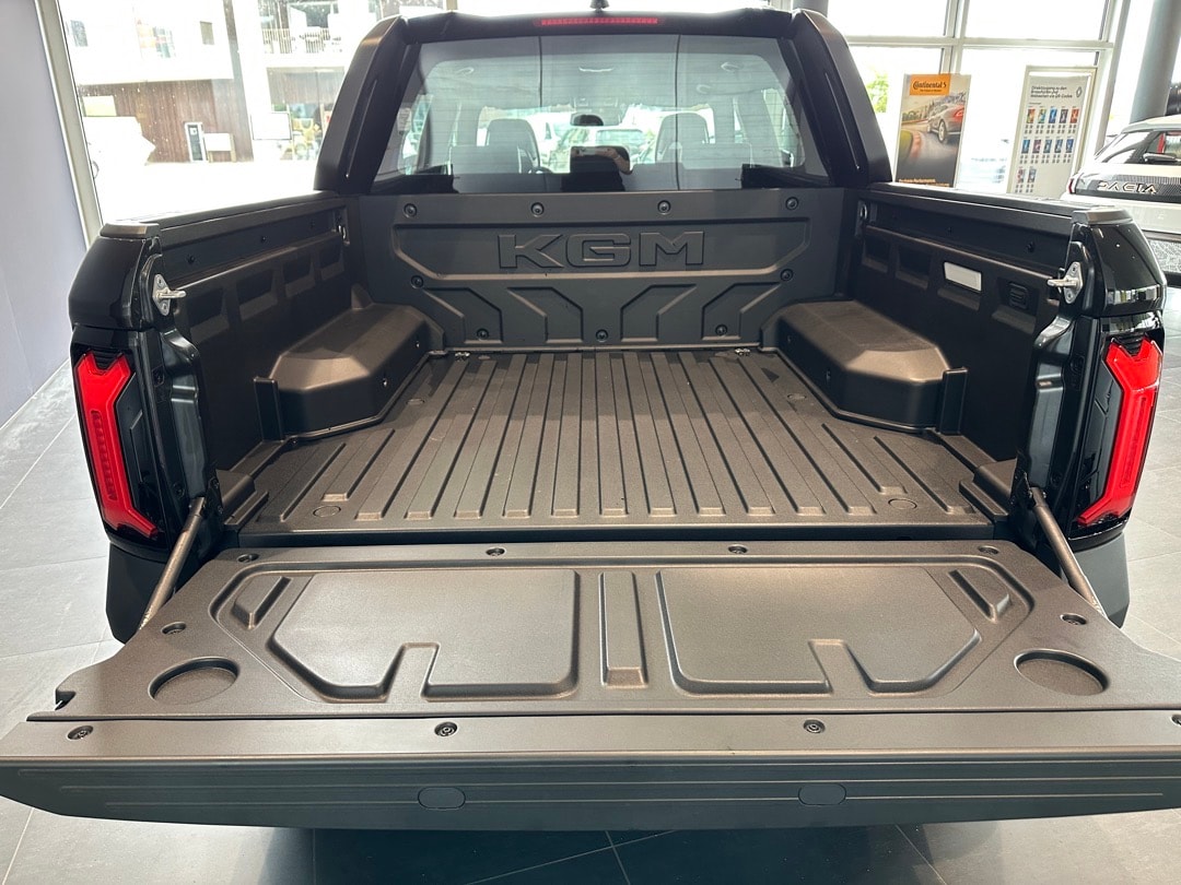 KGM-SsangYong Musso 80,6 kWh Blackline 4WD-image-7