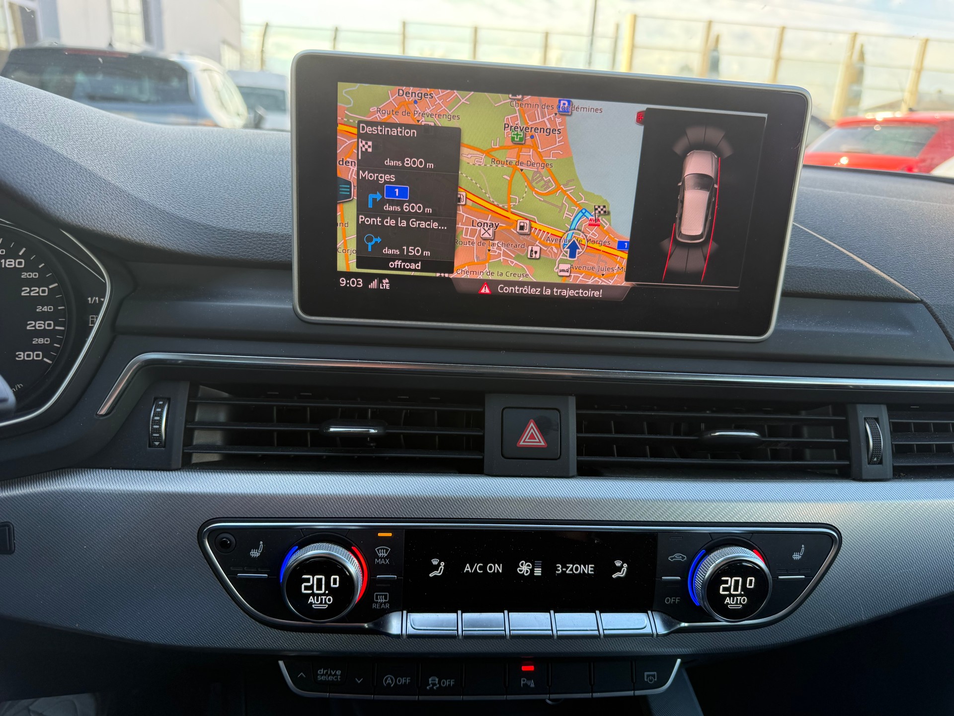 AUDI A4 Avant 2.0 TDI S-tronic-image-8