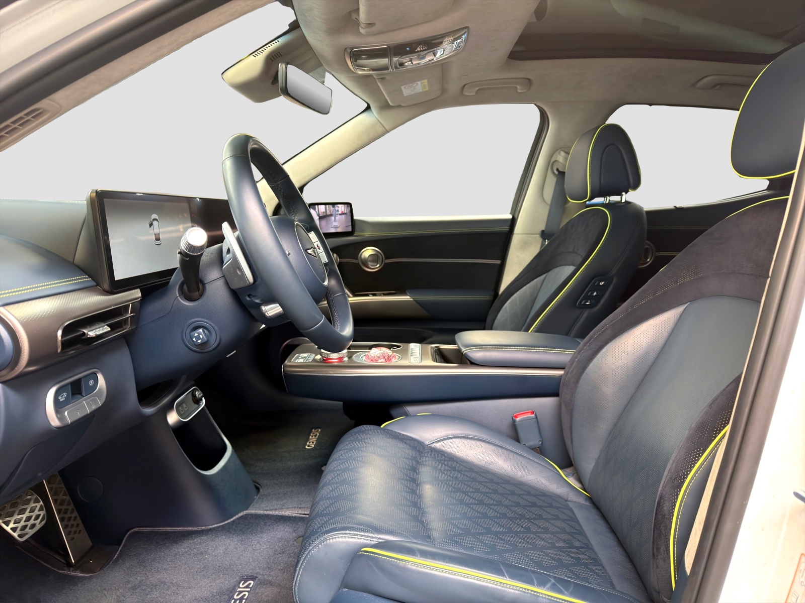 GENESIS GV60 77.4 kWh Sport Plus AWD-image-8