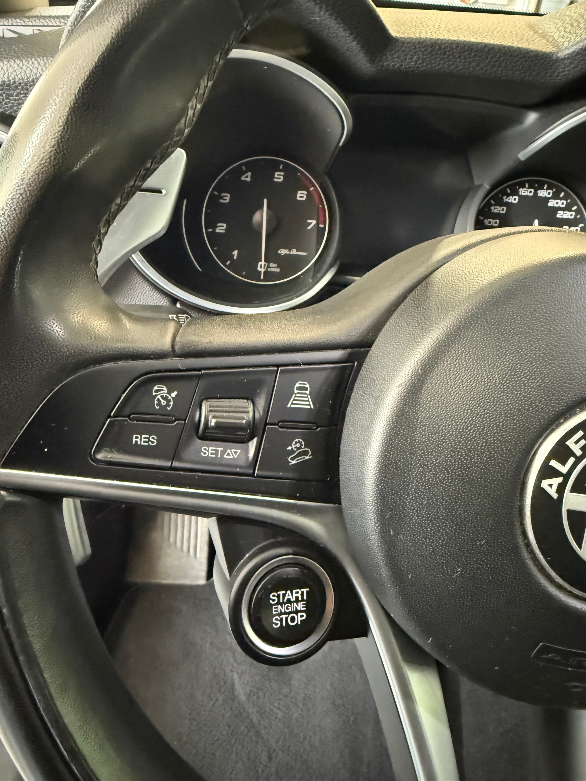 ALFA ROMEO Stelvio 2.0 Super Q4 Automatic-image-10