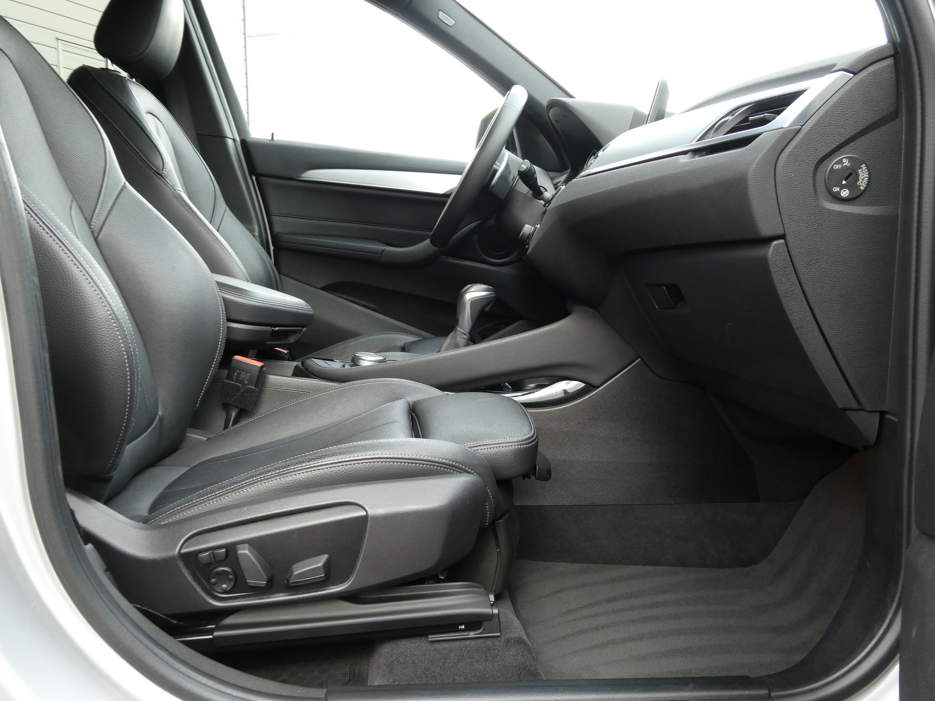 BMW X1 xDrive 25d Steptronic (CH)-image-11