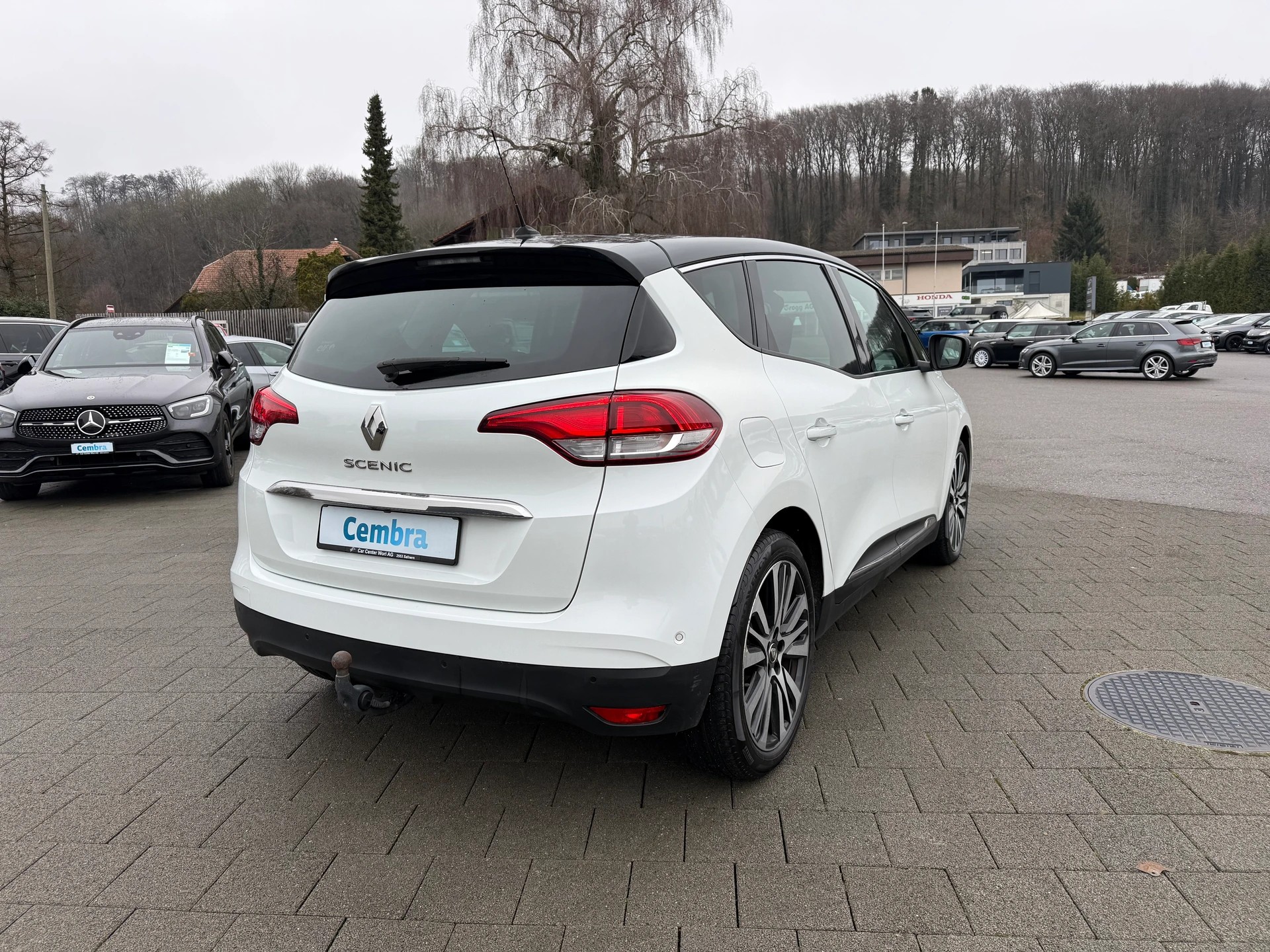 RENAULT Scénic 1.3 16V Turbo Initiale Paris EDC-image-3