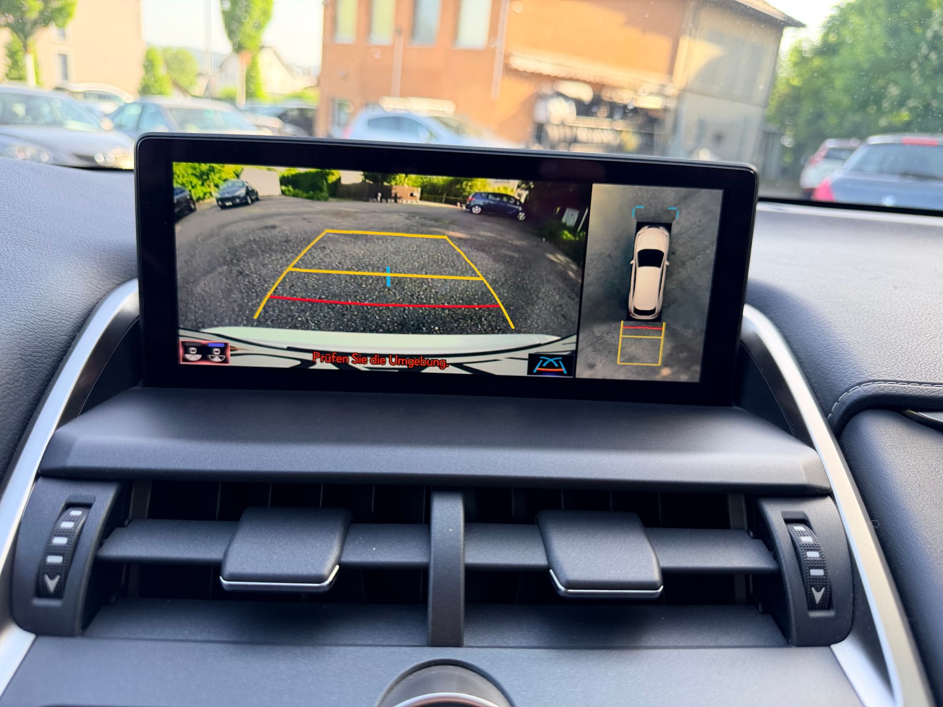 LEXUS NX 300h F-Sport E-Four Automatic-image-19
