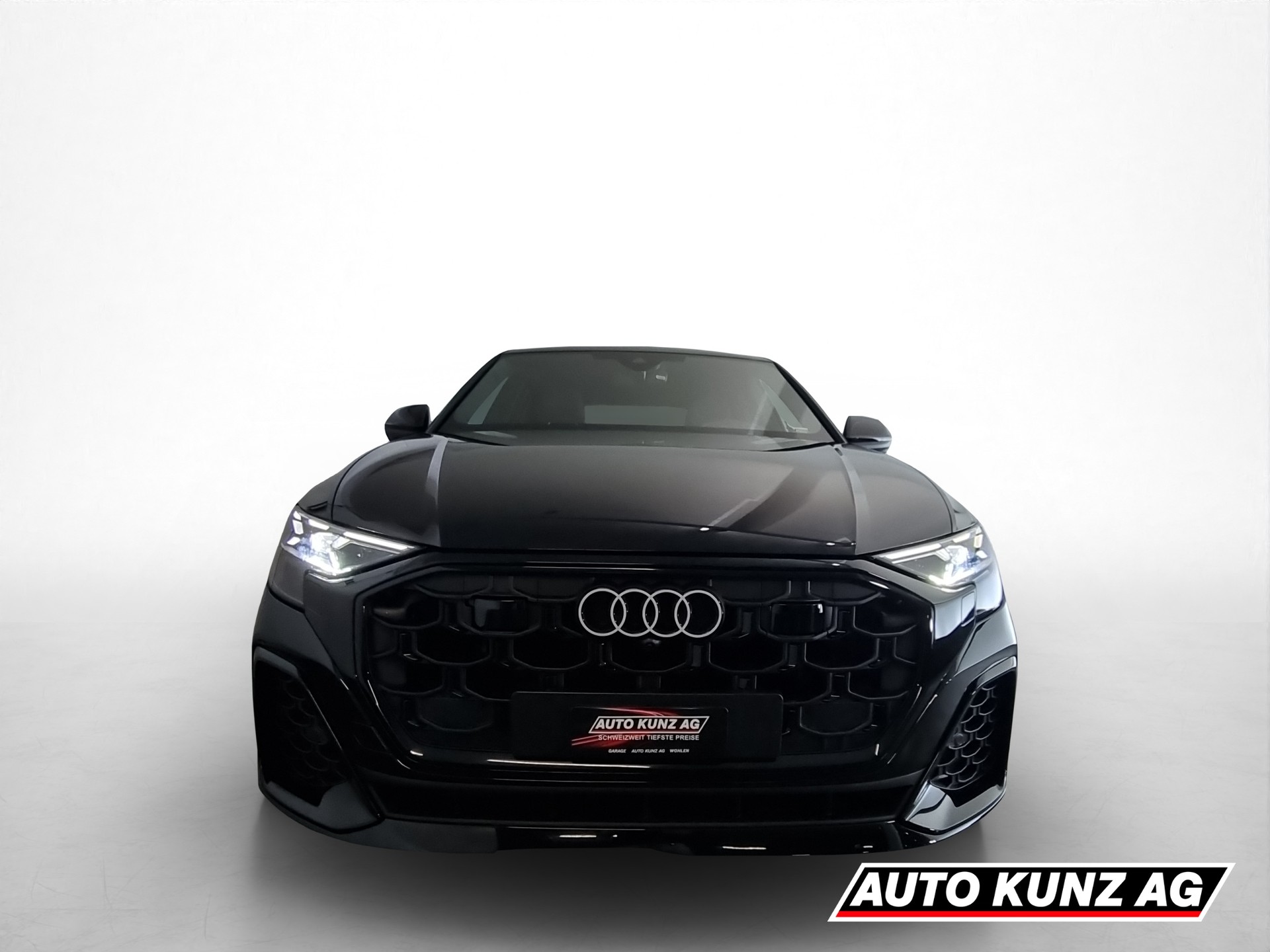 AUDI Q8 TFSI e quattro 290 kW tiptronic-showroom-element-1
