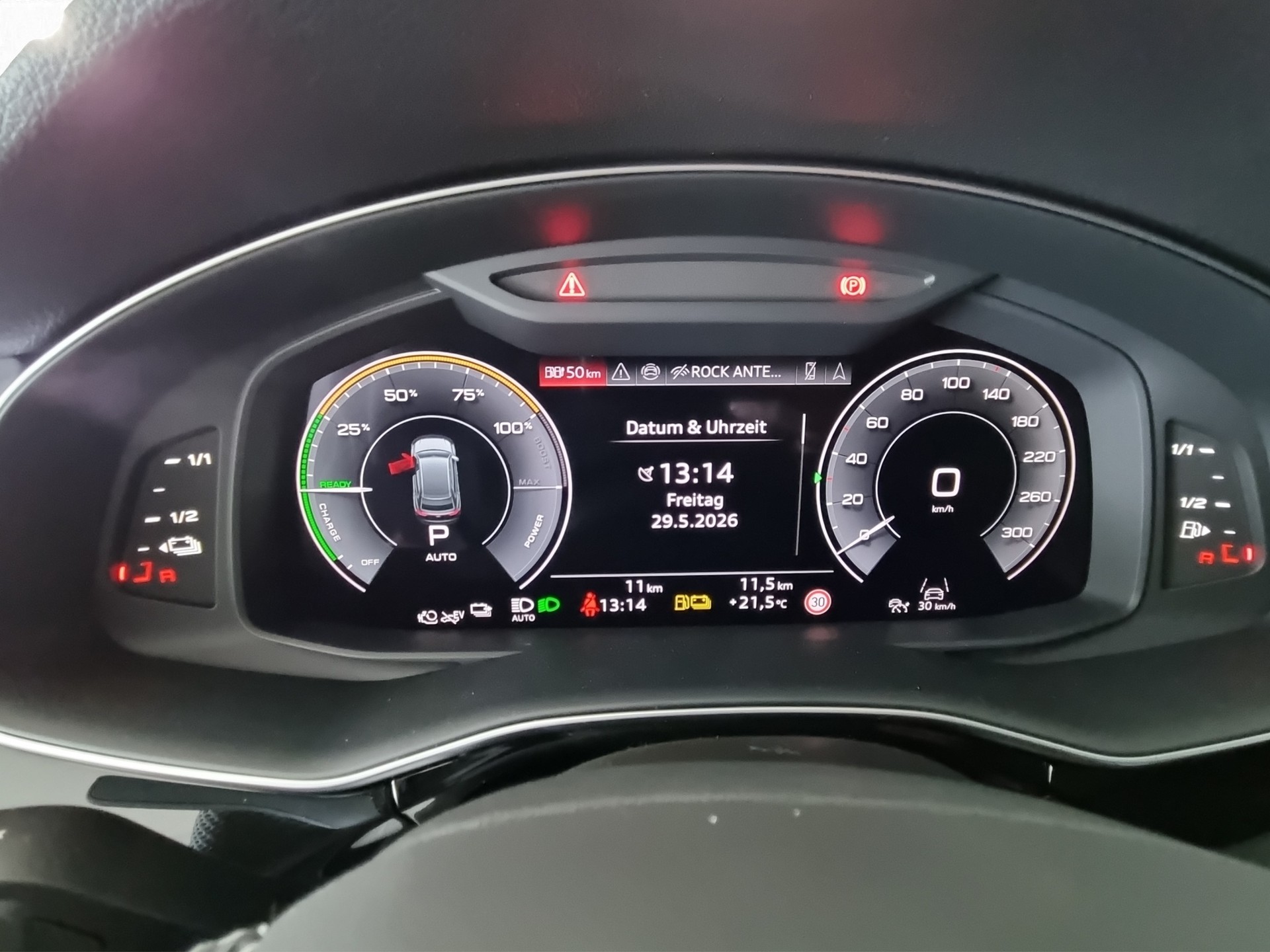 AUDI Q8 TFSI e quattro 290 kW tiptronic-image-10