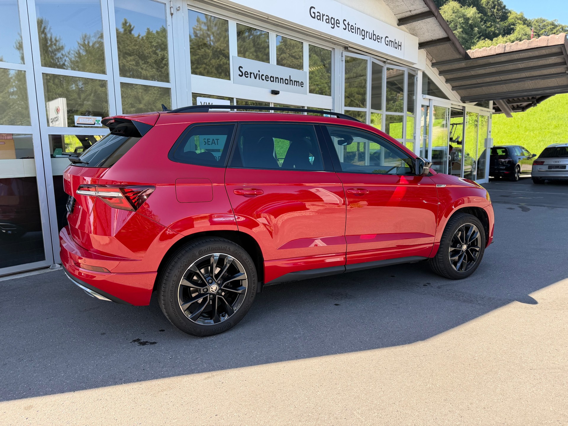 SKODA Karoq 2.0 TSI SportLine 4x4 DSG-image-4