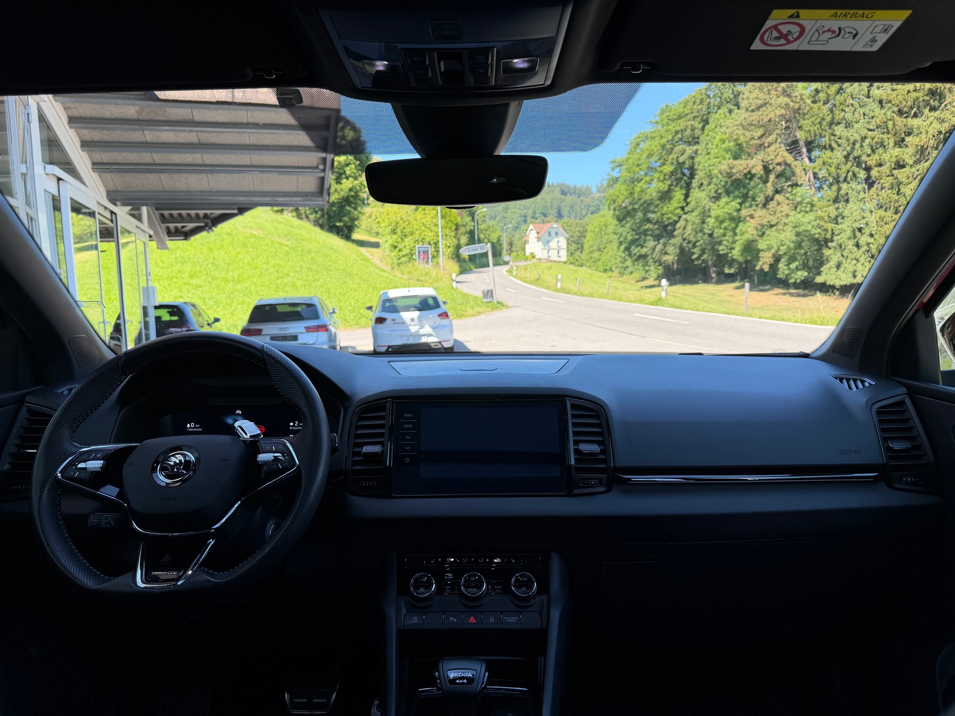 SKODA Karoq 2.0 TSI SportLine 4x4 DSG-image-23