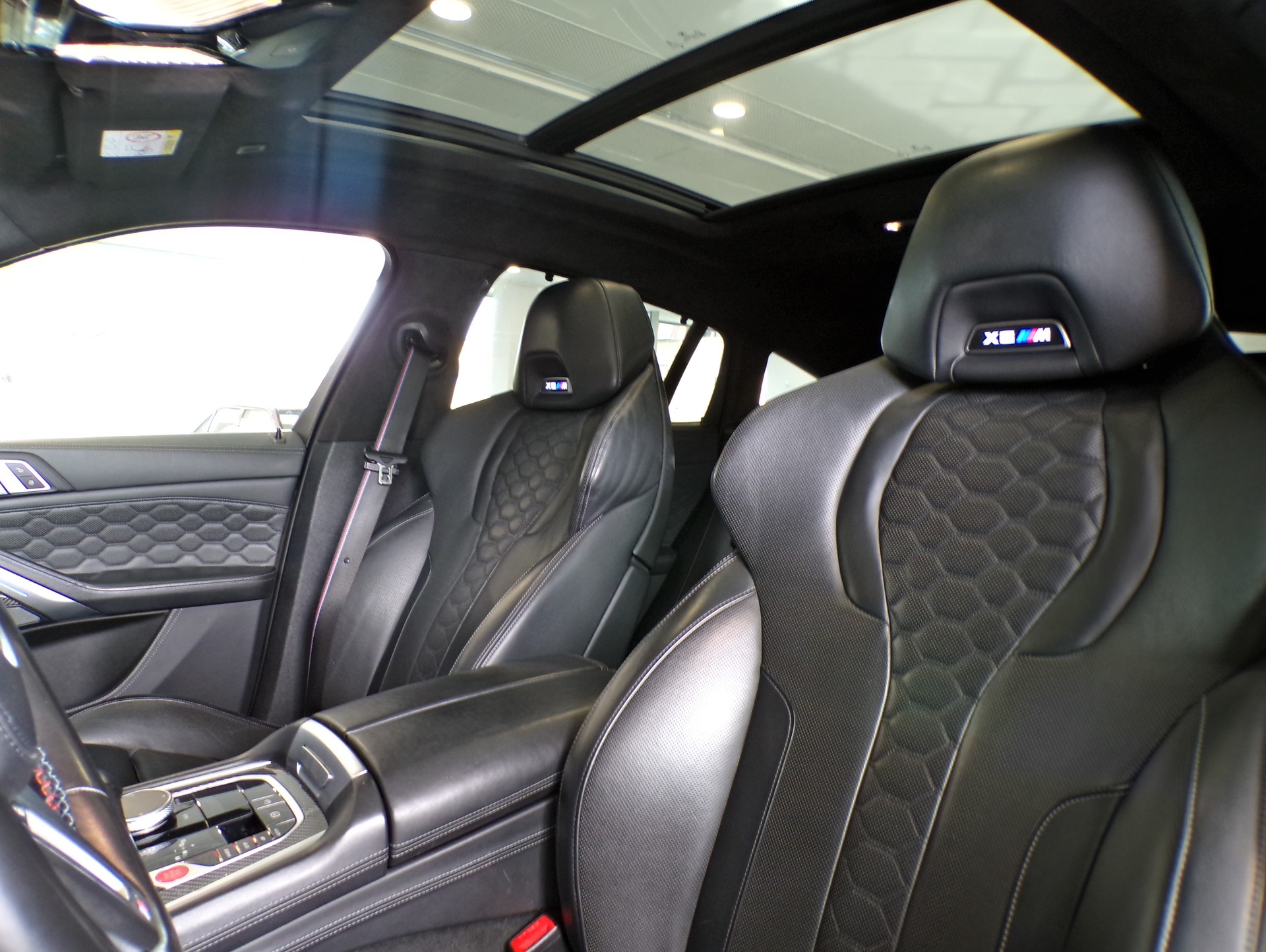BMW X6M Steptronic M Competition-image-17