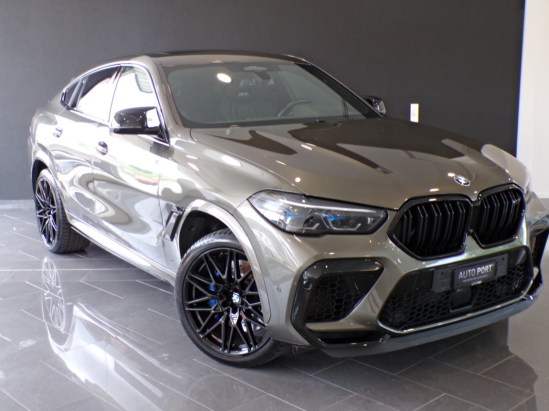 BMW X6M Steptronic M Competition-image-4