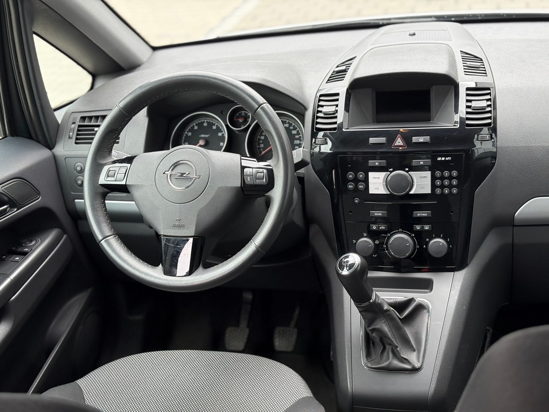 OPEL Zafira 1.8i 16V Frisch ab MFK 08.04.2026 & Service-image-11
