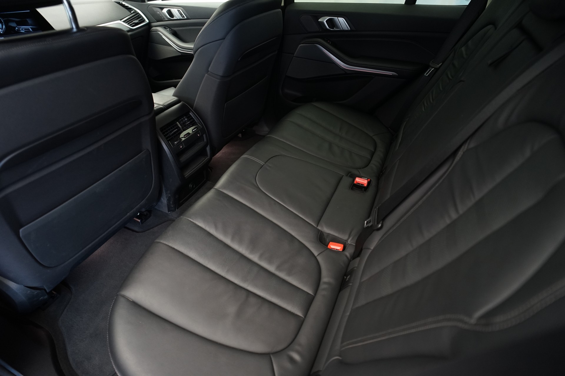 BMW X5 xDrive 30d Steptronic *CH-Fahrzeug* *AHK* *HuD*-image-16