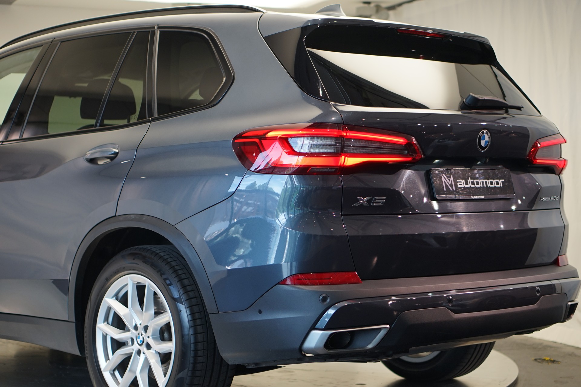BMW X5 xDrive 30d Steptronic *CH-Fahrzeug* *AHK* *HuD*-image-41